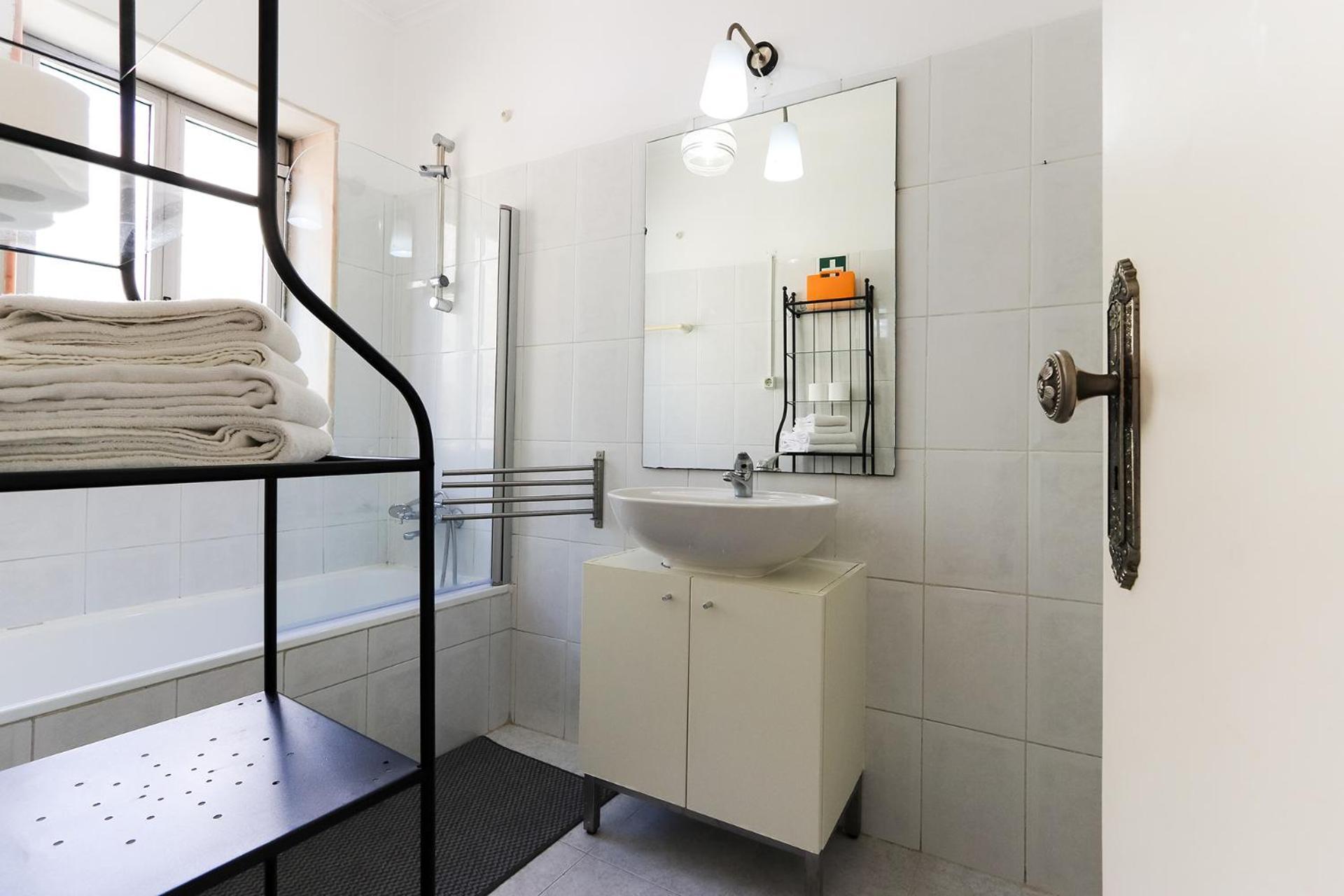 Cozy And Sunny Apartment - Anjos, Lissabon Exterior foto